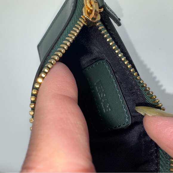 VERSACE Medusa card/ID Holder NWT - Picture 11 of 11